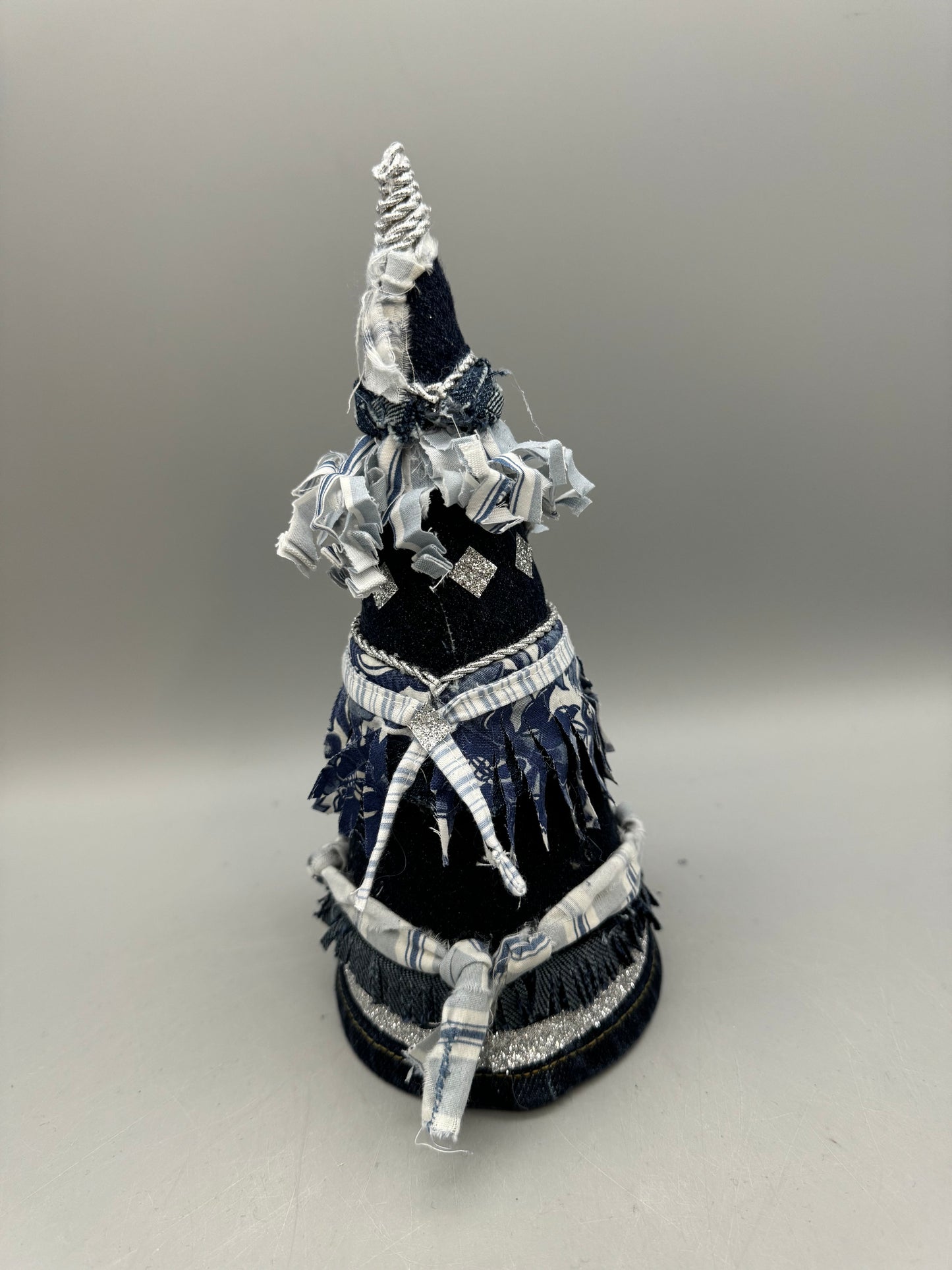 Averelle Dylan-Blue Christmas Denim Tree